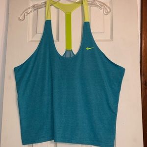 NIKE XL WORKOUT TANK GREAT CONDITION